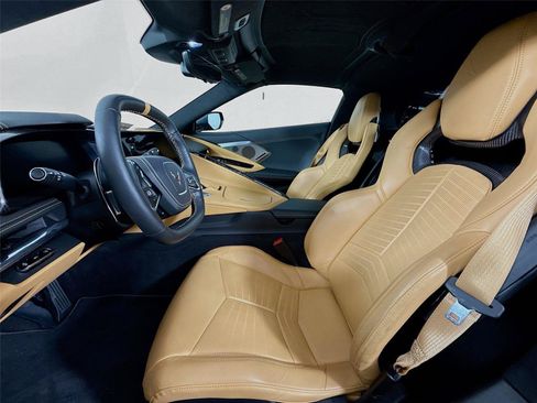 Used 2020 Chevrolet Corvette Stingray Premium Cpe w/ 3LT Preferred Equipment Group RWD image 2