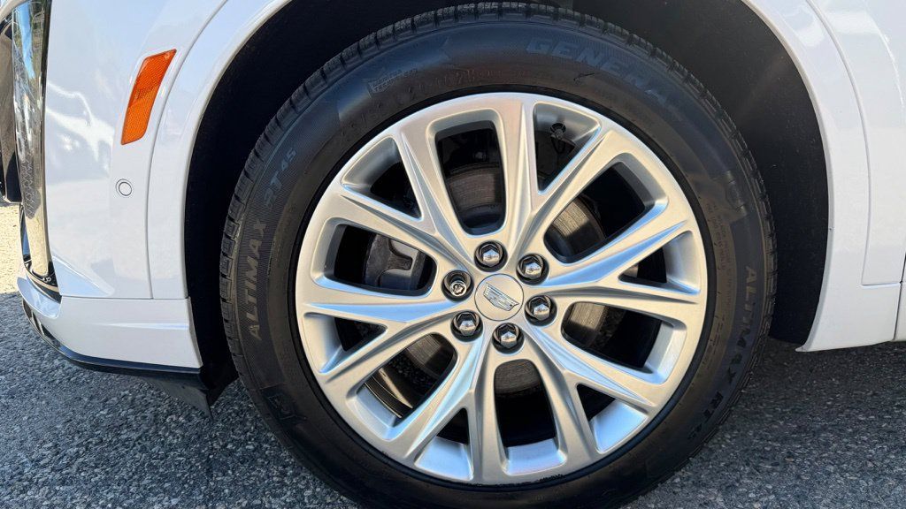 Used 2020 Cadillac XT6 Sport AWD/4WD image 11