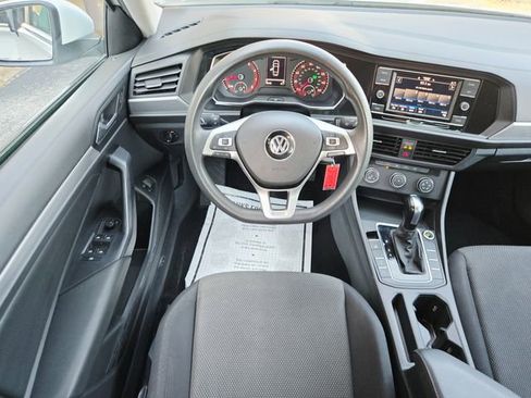 Used 2020 Volkswagen Jetta S image 11