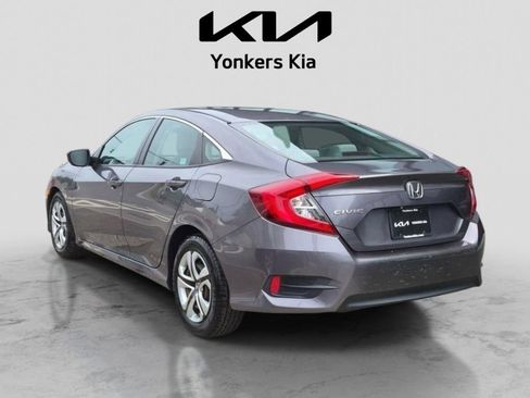 Used 2018 Honda Civic LX image 9