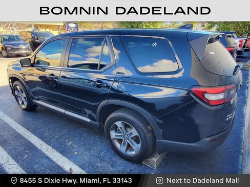 Used 2025 Honda Pilot EX-L image 4