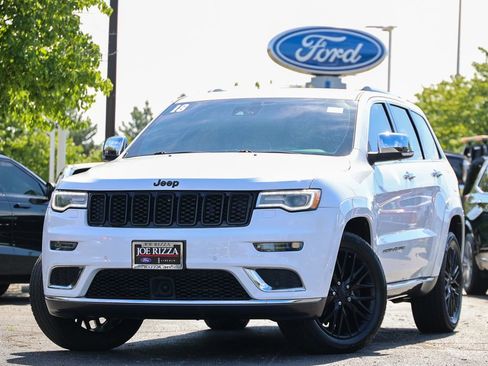 Used 2018 Jeep Grand Cherokee Summit AWD/4WD image 2