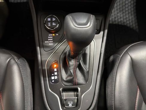 Used 2021 Jeep Cherokee Trailhawk w/ Sun, Sound & Nav Group image 26