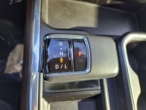 Used 2022 Chevrolet Silverado 1500 High Country image 41