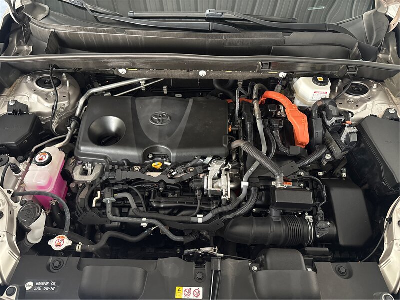 Used 2021 Toyota Venza LE w/ Carpet Mat Package (TMS) AWD/4WD image 11