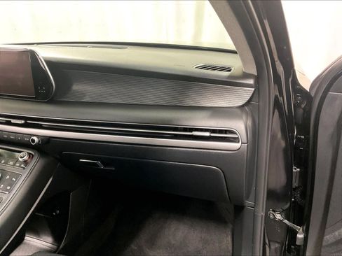 Used 2023 Hyundai Palisade Limited image 13