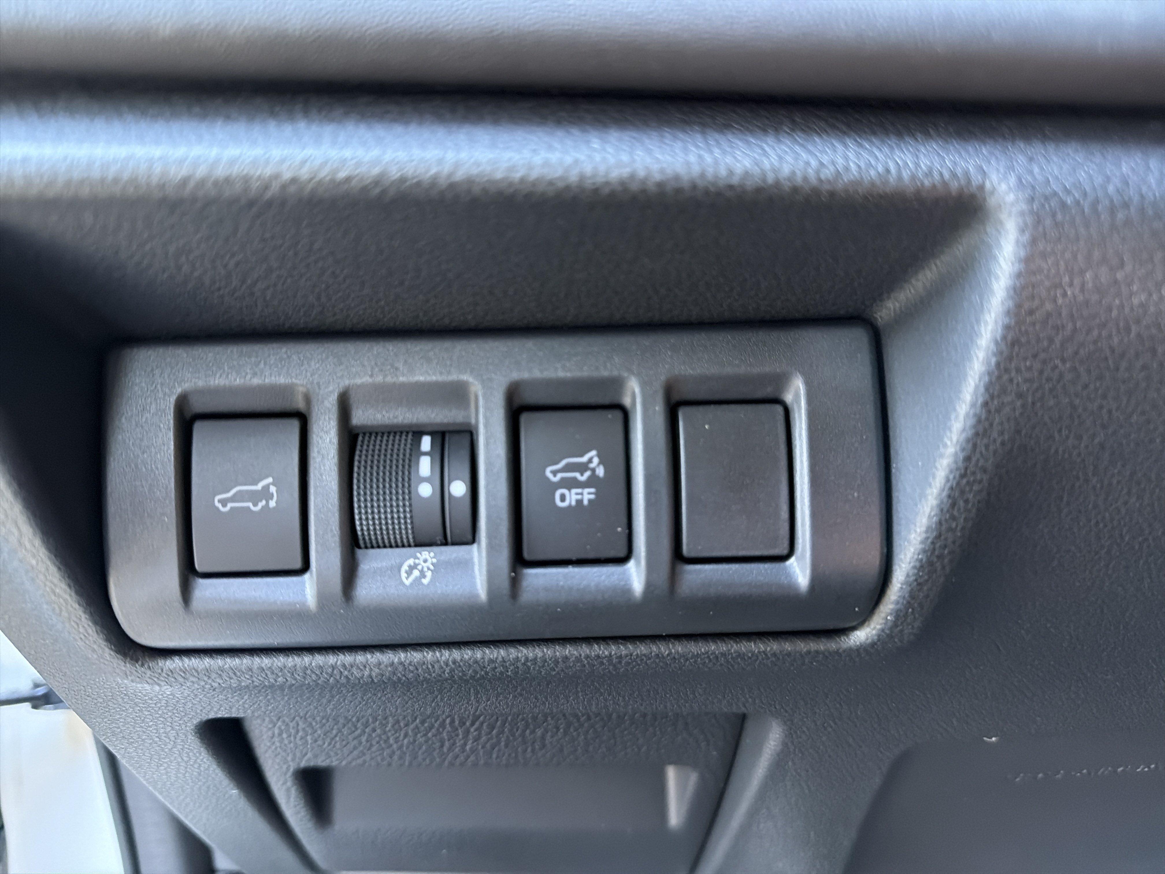 Used 2025 Subaru Outback Limited w/ Popular Package #2 AWD/4WD image 15