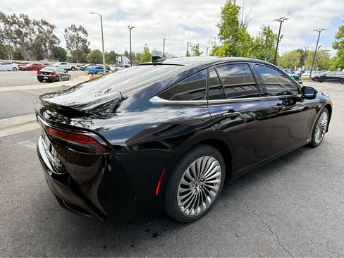 Used 2023 Toyota Mirai RWD image 6
