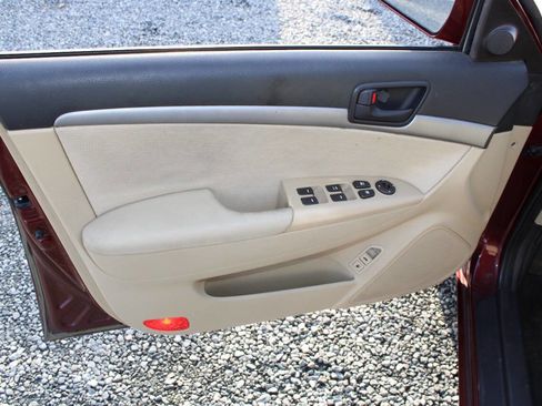 Used 2010 Hyundai Sonata GLS image 18