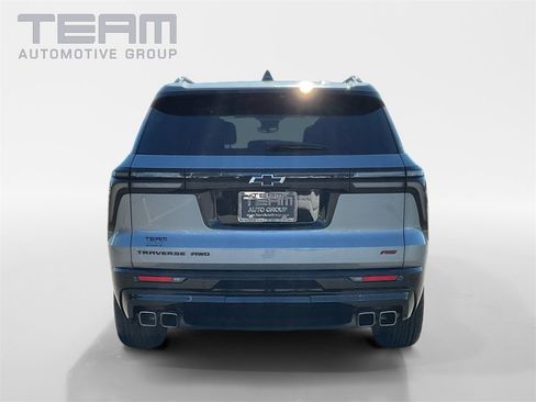 Used 2024 Chevrolet Traverse RS w/ LPO, Floor Liner Package image 6