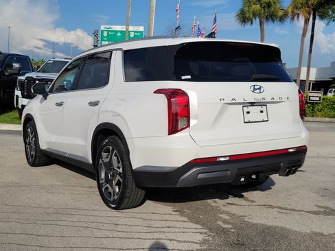 Used 2024 Hyundai Palisade SEL w/ Premium Package FWD image 7