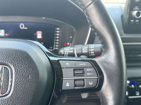 Used 2024 Honda Pilot Elite image 20