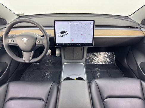 Used 2021 Tesla Model 3 Performance image 13