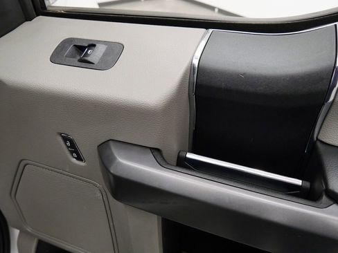 Used 2020 Ford F150 XLT w/ Heavy-Duty Payload Package image 17