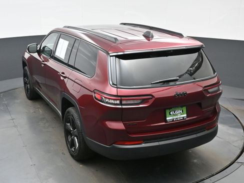 Used 2025 Jeep Grand Cherokee L Limited w/ Luxury Tech Group II AWD/4WD image 39