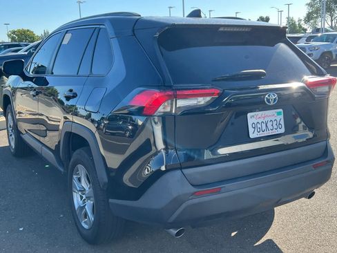 Used 2023 Toyota RAV4 LE AWD/4WD image 6