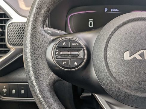 Used 2024 Kia Soul LX w/ Option Group 015 FWD image 23