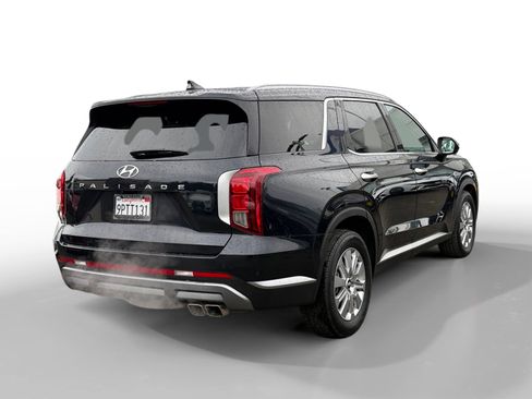 Used 2024 Hyundai Palisade SEL FWD image 5