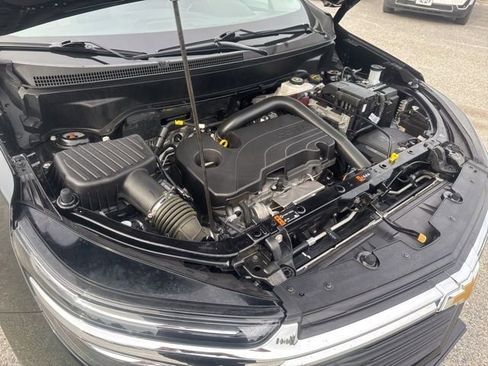 Used 2024 Chevrolet Equinox LT AWD/4WD image 40