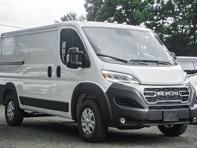 New 2025 RAM ProMaster 2500 w/ Quick Order Package 22G SLT