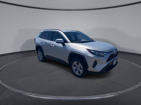 Certified 2025 Toyota RAV4 XLE AWD/4WD image 2