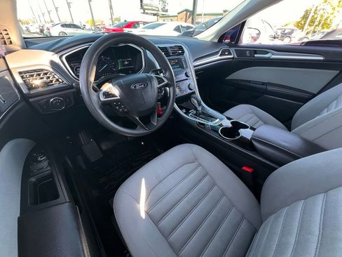 Used 2014 Ford Fusion S image 11