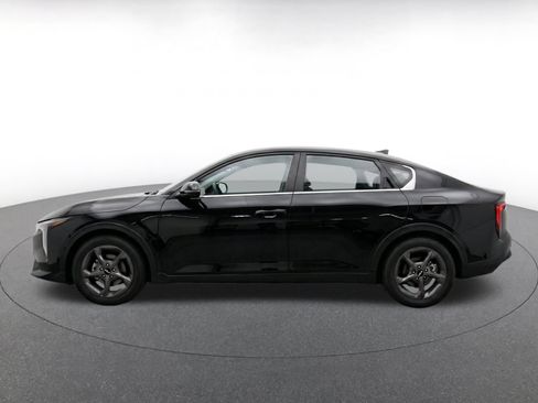 Used 2025 Kia K4 FWD image 4