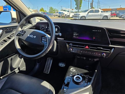 Used 2023 Kia Niro Wave image 11