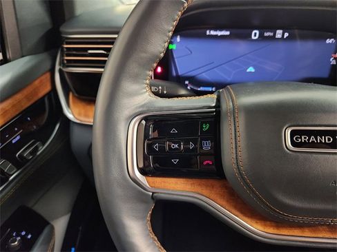 Used 2024 Jeep Grand Wagoneer Series III image 28