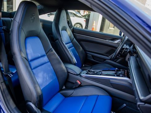 Used 2022 Porsche 911 Carrera image 21