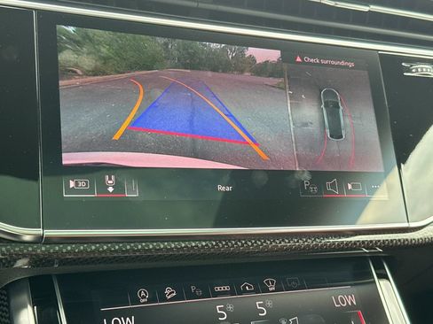 Used 2023 Audi SQ8 Prestige AWD/4WD image 26