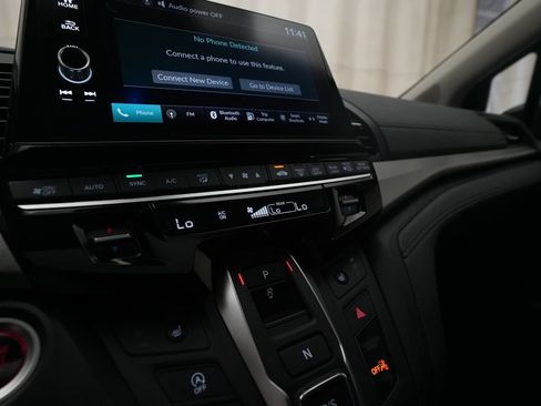 Used 2025 Honda Odyssey EX-L image 21