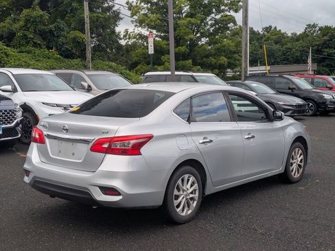 Used 2018 Nissan Sentra SV FWD image 2