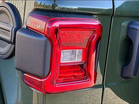 Used 2023 Jeep Wrangler Unlimited Sahara w/ Cold Weather Group image 22