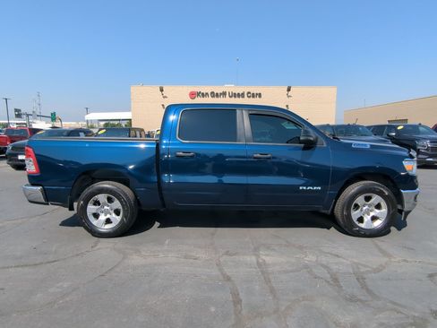 Used 2024 RAM 1500 Big Horn AWD/4WD image 2