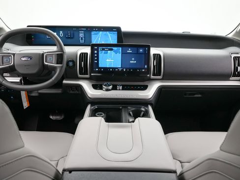 New 2026 Ford Expedition Max Active image 14