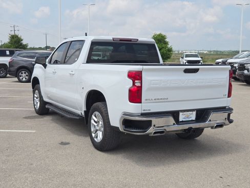 Used 2023 Chevrolet Silverado 1500 LT w/ Z71 Off-Road Package AWD/4WD image 5