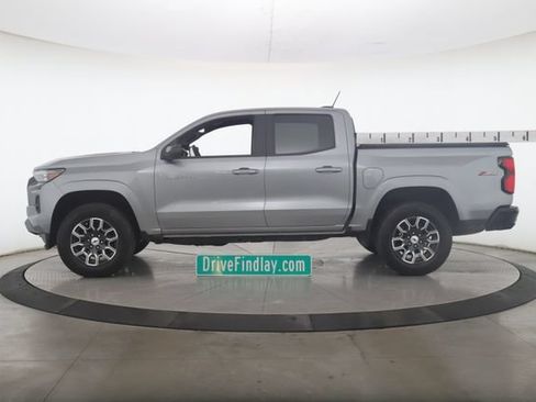 Used 2023 Chevrolet Colorado Z71 w/ Z71 Convenience Package 2 AWD/4WD image 9