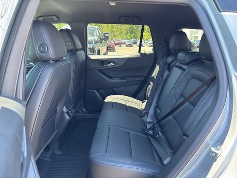 New 2026 Chevrolet Equinox LT w/ Convenience Package II FWD image 10