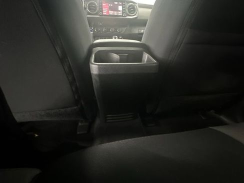 Used 2020 Toyota Tacoma TRD Sport image 22