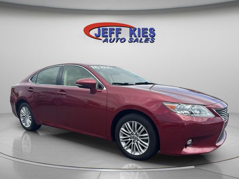 Used 2015 Lexus ES 350 w/ Luxury Package FWD image 3