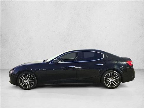 Used 2018 Maserati Ghibli RWD image 9