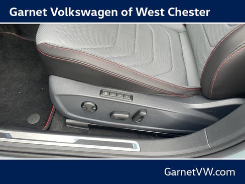 New 2026 Volkswagen Jetta GLI Autobahn FWD image 9