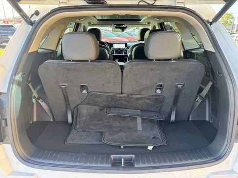 Used 2023 Kia Sorento SX image 7