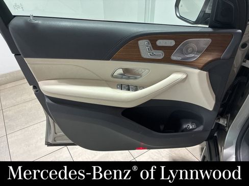 Used 2020 Mercedes-Benz GLE 350 4MATIC image 9