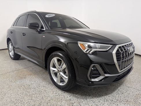 Certified 2023 Audi Q3 2.0T Premium w/ Convenience Package AWD/4WD image 1
