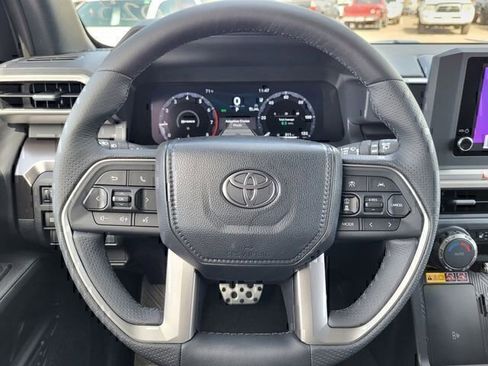 New 2026 Toyota 4Runner TRD Sport AWD/4WD image 17