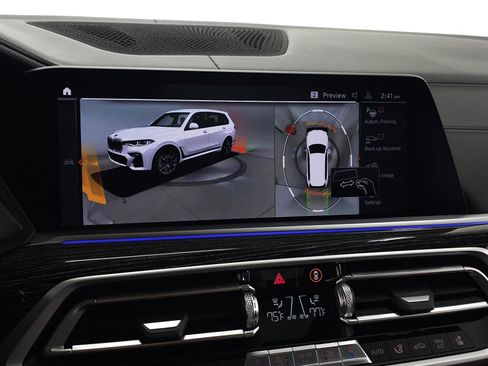 Used 2022 BMW X7 M50i image 37
