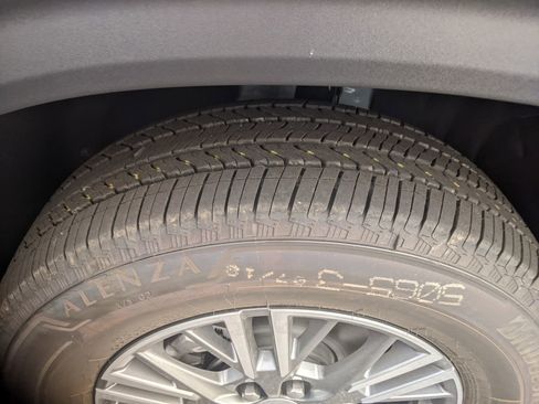 New 2026 Chevrolet Traverse LT w/ Driver Confidence Package image 12