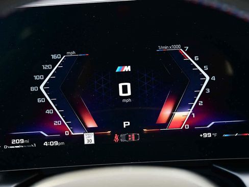 Certified 2025 BMW M235i xDrive w/ Premium Package AWD/4WD image 9